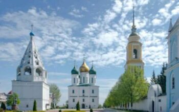 Kolomna Cathedral Square